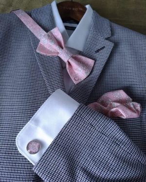 Ensemble pochette et Nœud papillon pré-noué homme Liberty Capel rose