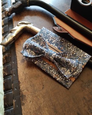 Noeud papillon pointe homme en Liberty Morris Butterfly bleu