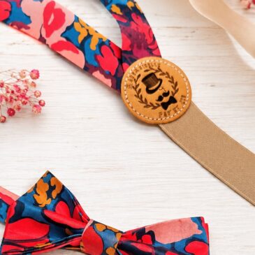 Noeud papillon et bretelles pour homme Liberty alison lewis strawberry rouge framboise et bleu, mariage, made in France, fabriqué en Occitanie