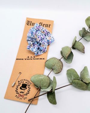 Boutonnière en Liberty Claire Aude bleu
