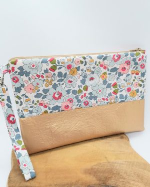 Pochette à main en Liberty Betsy porcelaine