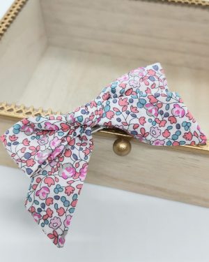 Barrette modèle "luxe" en Liberty Eloise light rose