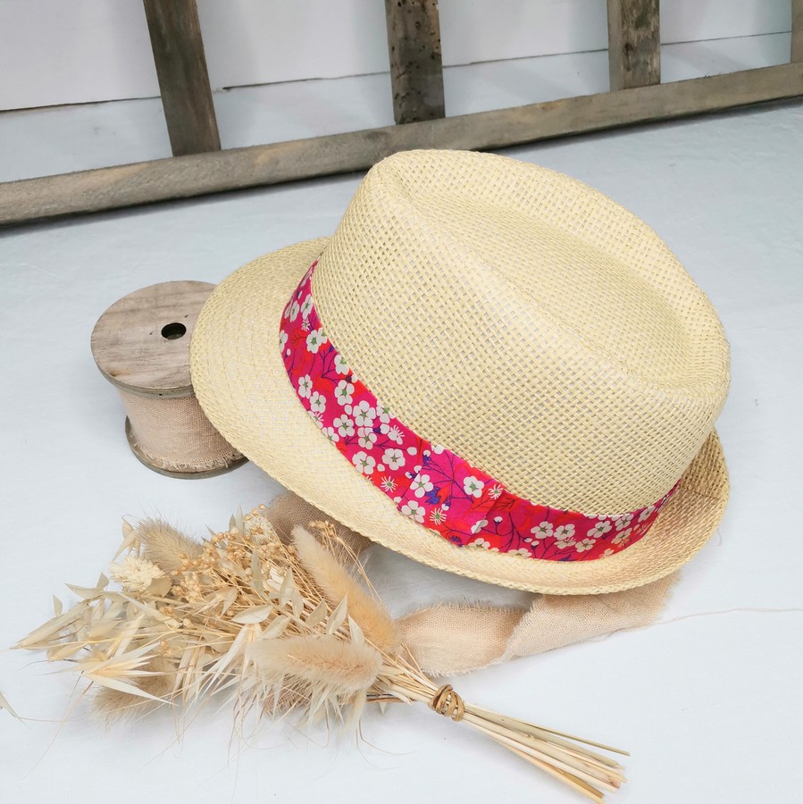 Mademoiselle-pap-et-cie-mariage-made-in-france-panama-chapeau-de-paille-customise-liberty-mitsi-hibiscus (24)