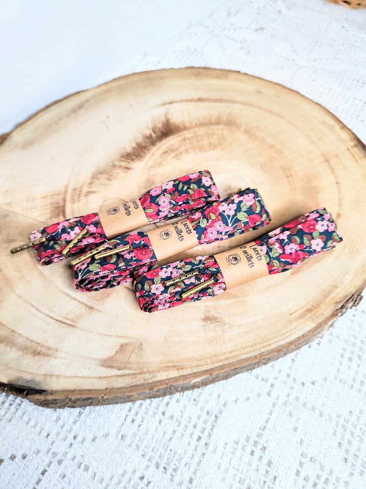 mademoiselle-pap-et-cie-mariage-lacets-converse-basket-liberty-of-london-nectar-rasberry