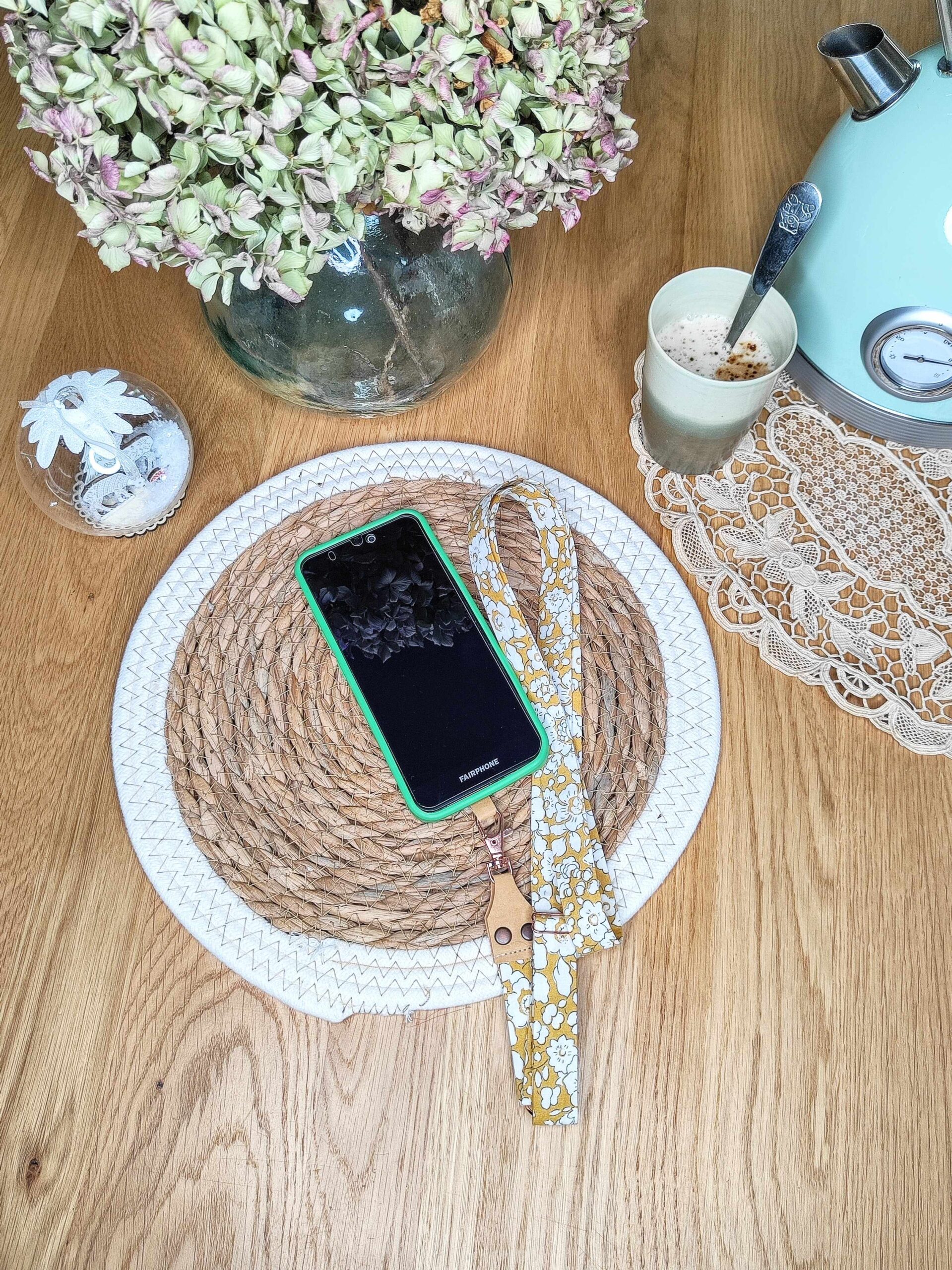 lanière téléphone made in France Liberty of London fait main lanière téléphone made in France Liberty of London fait main