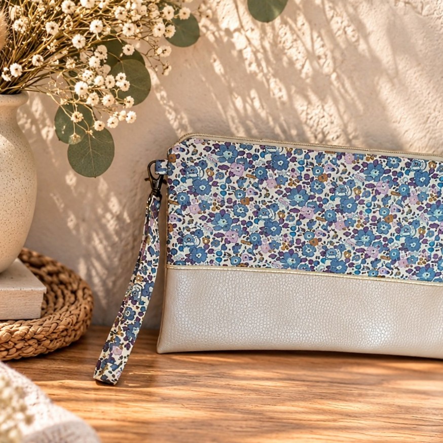 mademoiselle-pap-et-cie-accessoires-mariage-made-in-france-pochette-a-main-mariée-demoiselle-d-honneur-liberty-betsy-ann-figue (18)