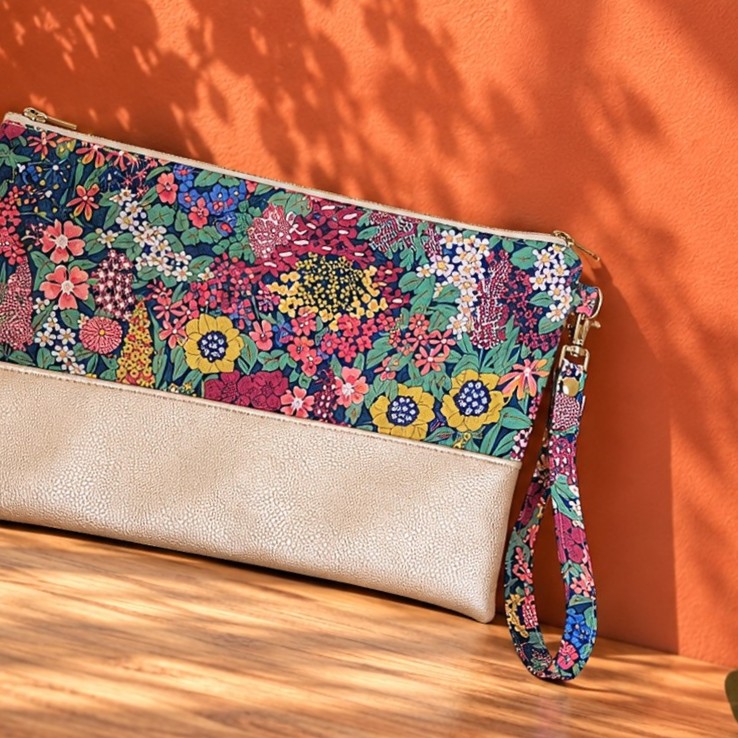 mademoiselle-pap-et-cie-accessoires-mariage-made-in-france-pochette-a-main-mariée-demoiselle-d-honneur-liberty-ciara-rouille (7)