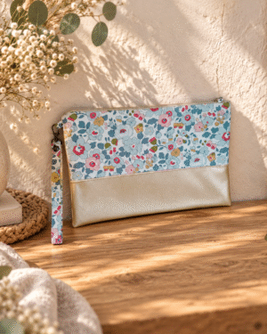 pochette à main mariée, demoiselle d'honneur, invité mariage Liberty mariage, made in France, fabriqué en Occitanie