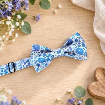 Noeud papillon pour homme en Liberty d&rsquo;Anjo Sky Blue