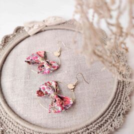 Boucles d&rsquo;oreilles créoles en Liberty Emma and Georgina Terracotta