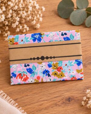 pochette costume homme mariage cérémonie, made in France en Liberty of London california bloom rose bleu