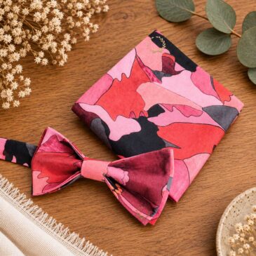 pochette costume homme mariage cérémonie, made in France en Liberty of London peony parade corail, rouge framboise, rose