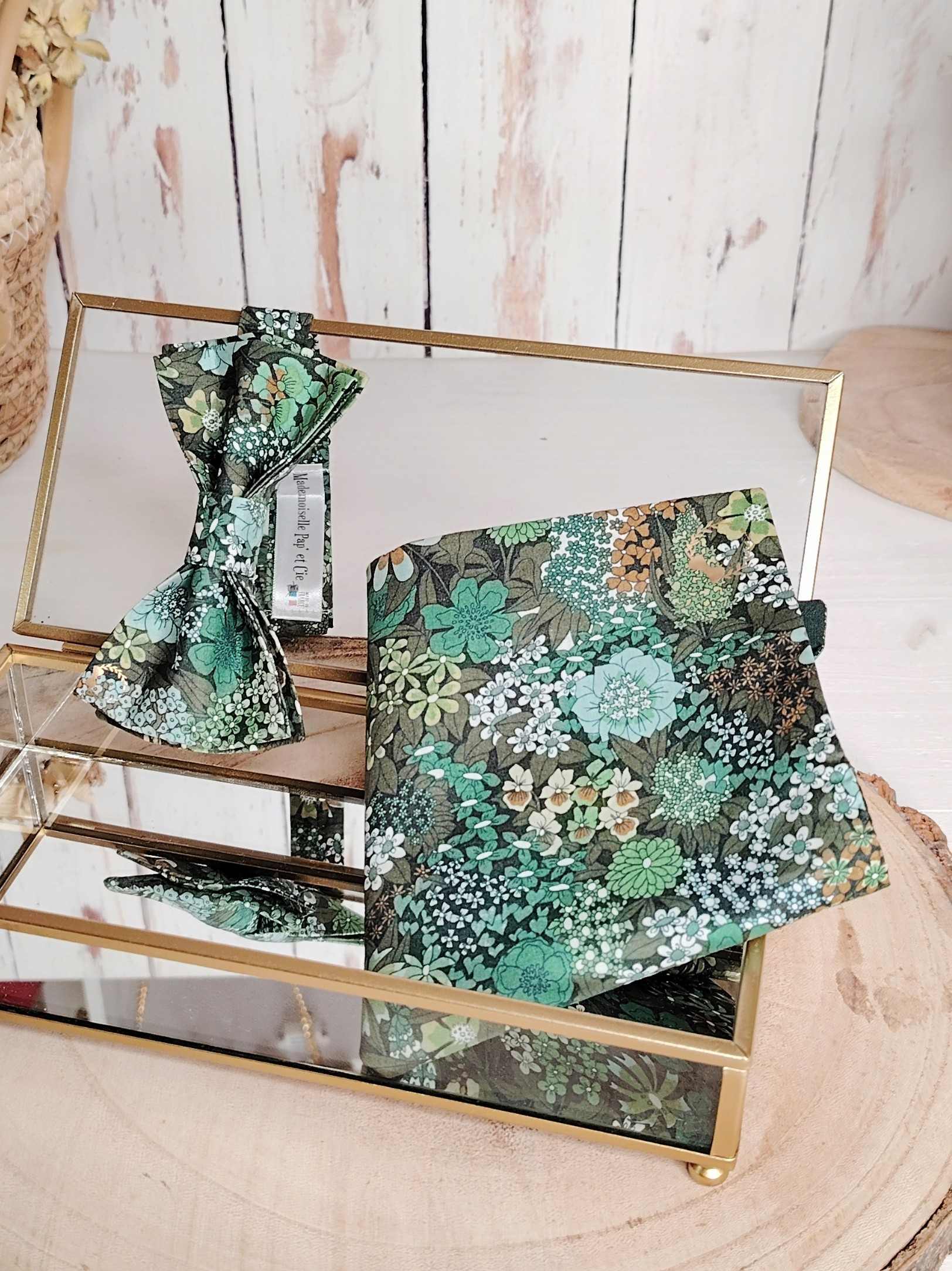 mademoiselle-pap-et-cie-mariage-accessoires-dress-code-ceremonie-noeud-papillon-liberty-of-london-ciara-botanique (21)