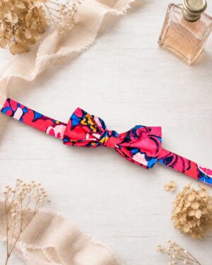 Noeud papillon pour homme Liberty alison lewis strawberry, rouge framboise et bleu, mariage, made in France, fabriqué en Occitanie