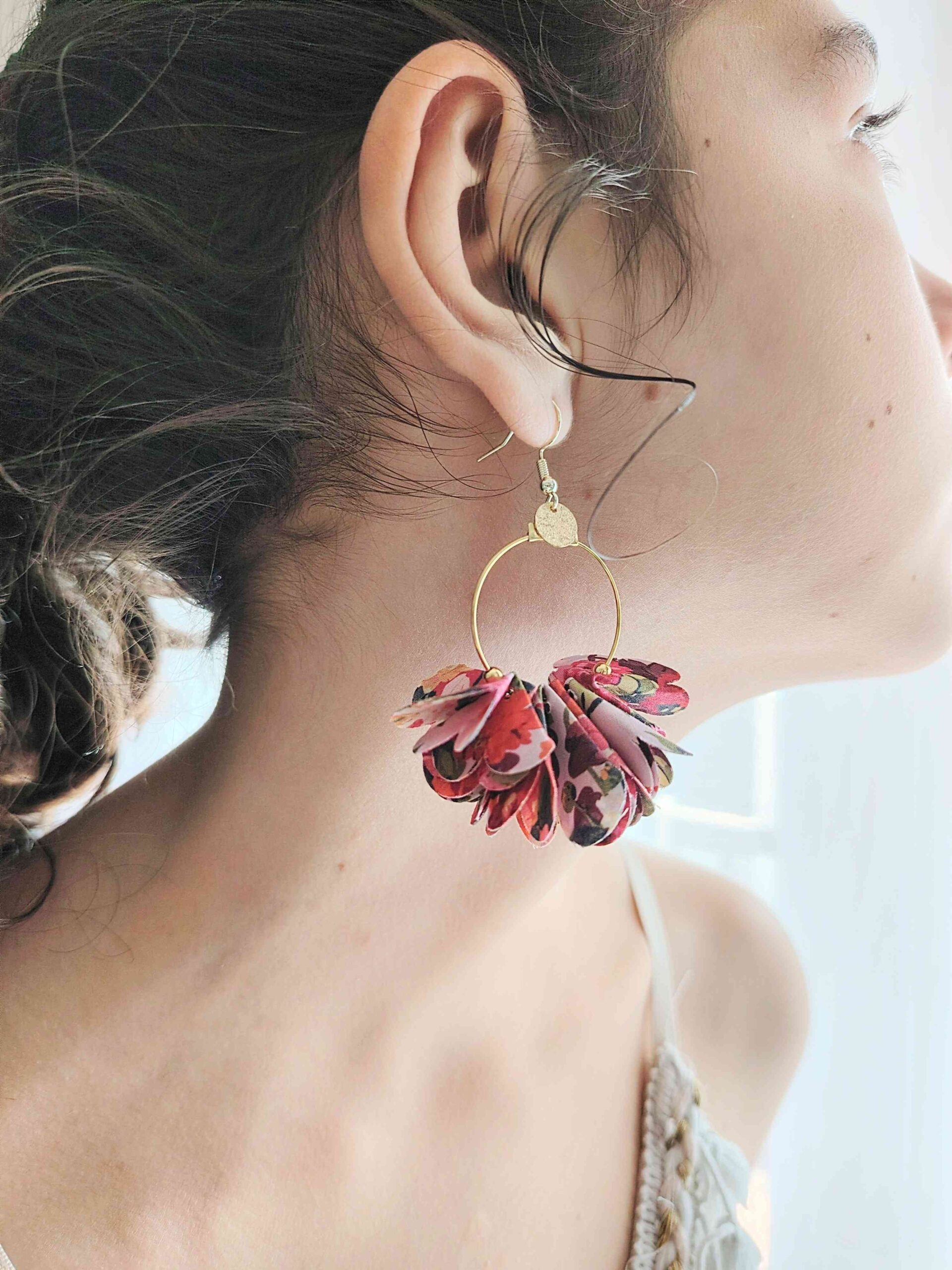 mademoiselle-pap-et-cie-mariage-bijoux-boucles-oreilles-femme-mariée-demoiselles-honneur-liberty-of-london-chatsworth-summer (14)