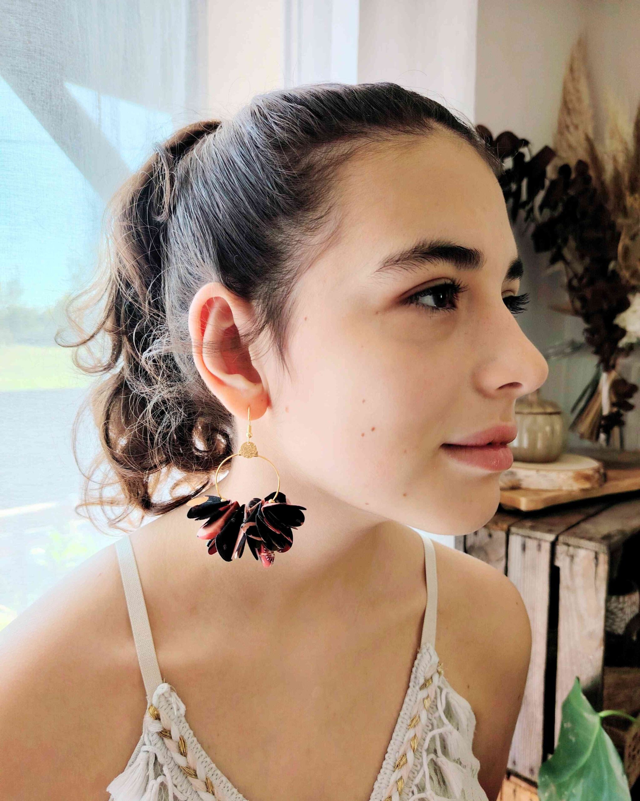 mademoiselle-pap-et-cie-mariage-made-in-france-boucles-oreilles-mariée-demoiselle-honneur-accessoires-femme-liberty-of-london-pavillion-spot-cedre (87)