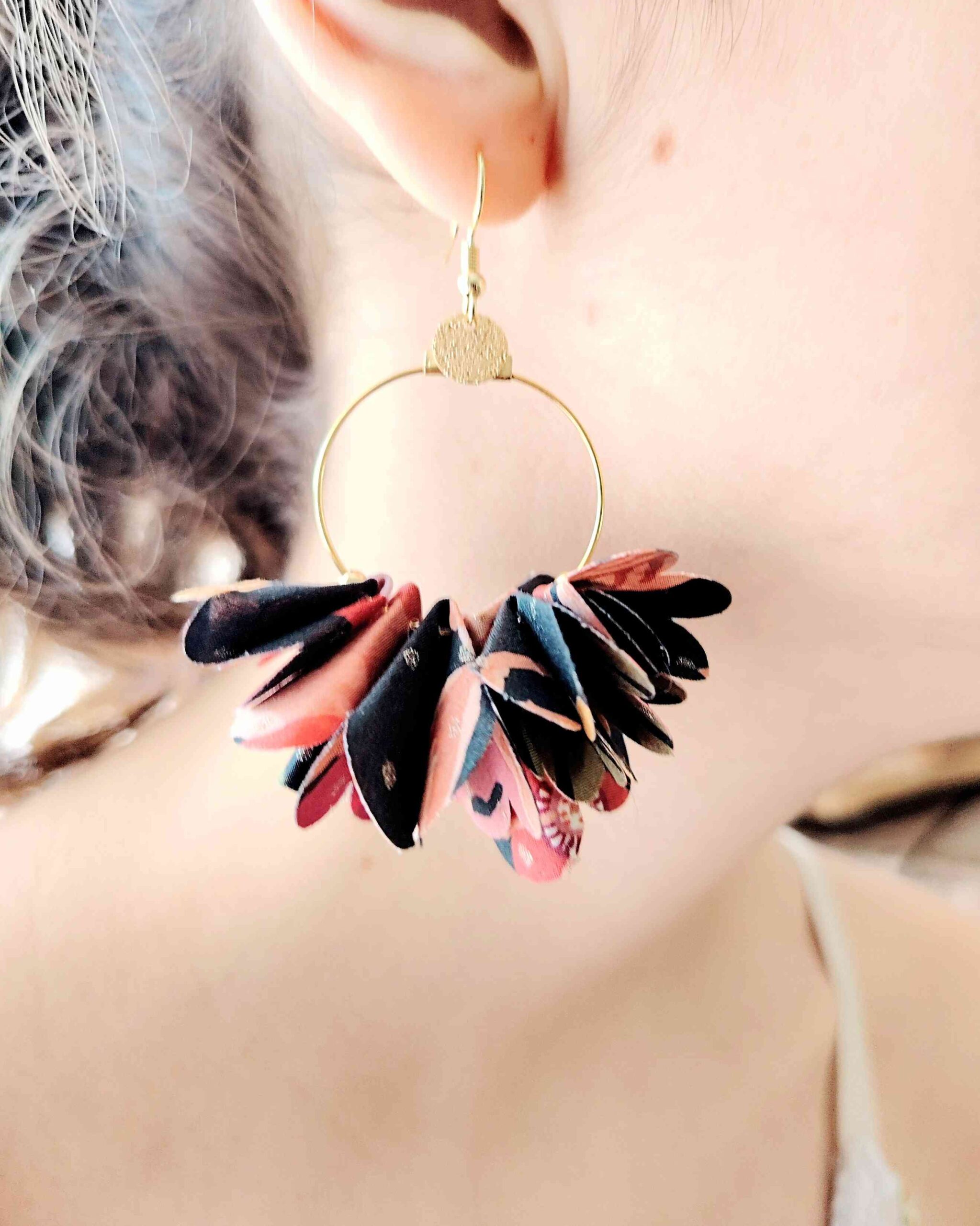 mademoiselle-pap-et-cie-mariage-made-in-france-boucles-oreilles-mariée-demoiselle-honneur-accessoires-femme-liberty-of-london-pavillion-spot-cedre (88)