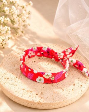 Mademoisellle Pap' et Cie Mariage, bijoux, bracelet femme, mariée, demoiselles d'honneur, invités, bracelet jonc fin en Liberty of London mitsi hibiscus