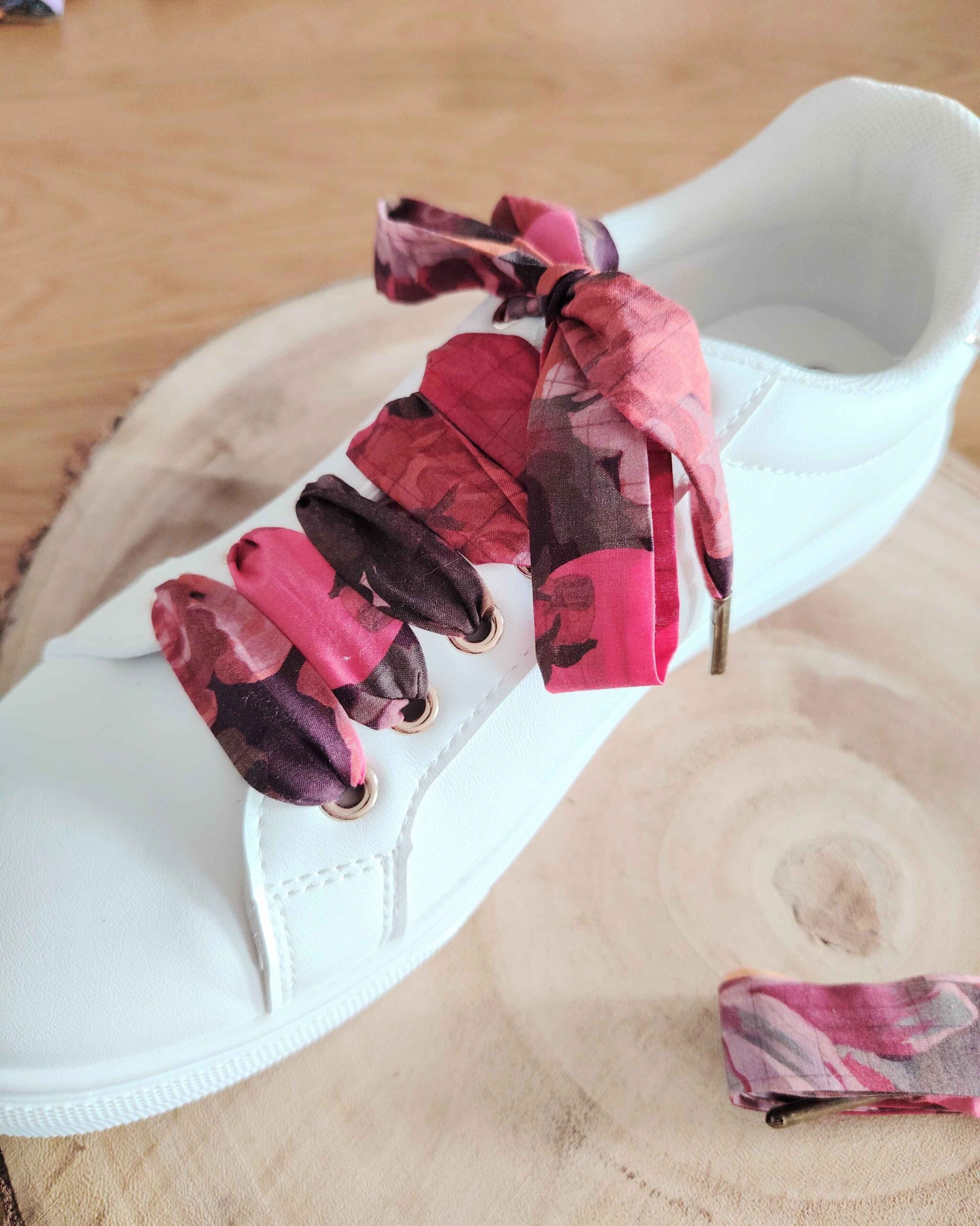 Mademoiselle-pap-et-cie-mariage-lacets-baskets-converses-liberty-of-london-myrtle-and-mary-fusion (40)