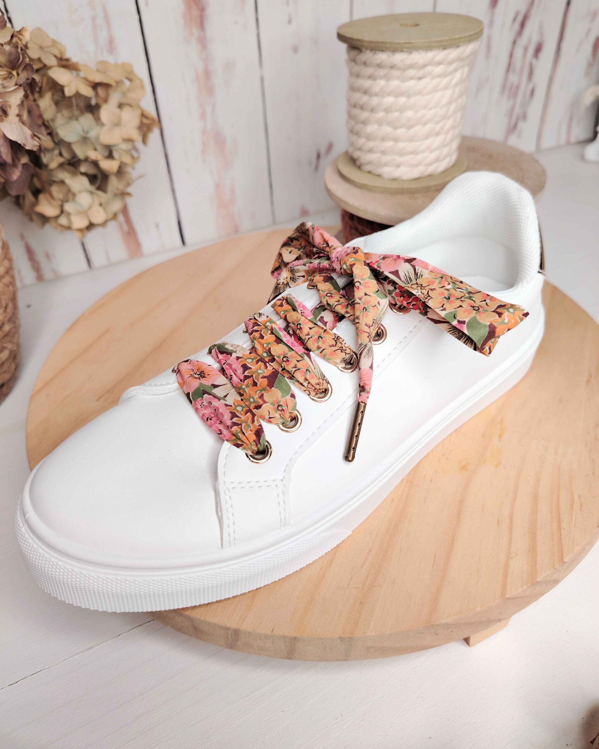 mademoiselle-pap-et-cie-accessoires-mariage-lacets-baskets-converse-liberty-of-london-vintage (15)