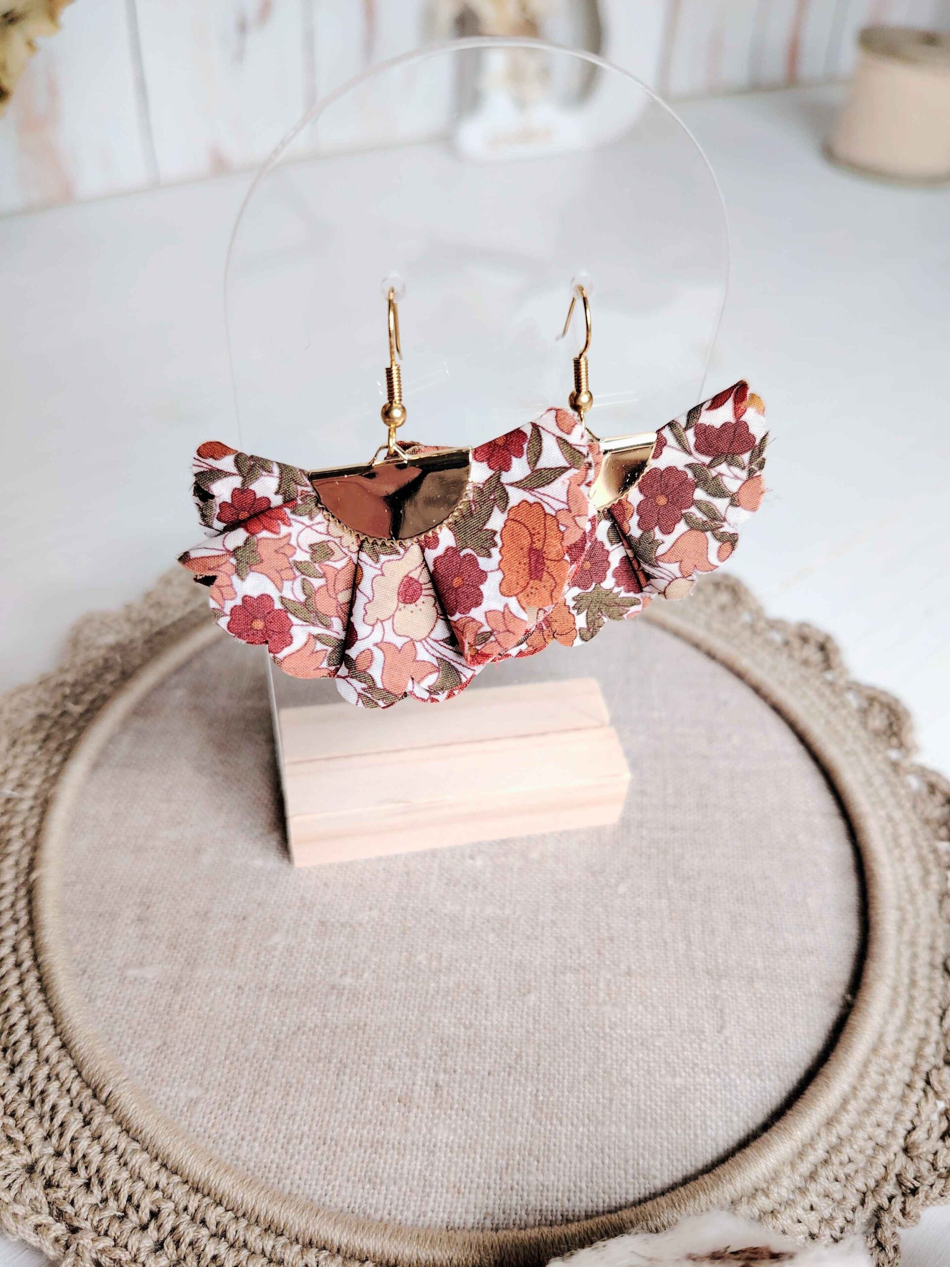 mademoiselle-pap-et-cie-bijoux-mariage-la-mariee-demoiselle-honneur-boucles-oreilles-liberty-of-london-poppy-forest-noisette (54)