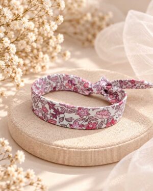 Mademoisellle Pap' et Cie Mariage, bijoux, bracelet femme, mariée, demoiselles d'honneur, invités, bracelet jonc fin à nouer en Liberty of London ava spring rose