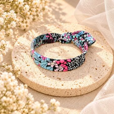 Mademoisellle Pap' et Cie Mariage, bijoux, bracelet femme, mariée, demoiselles d'honneur, invités, bracelet jonc fin à nouer en Liberty of London ciara gris et rose