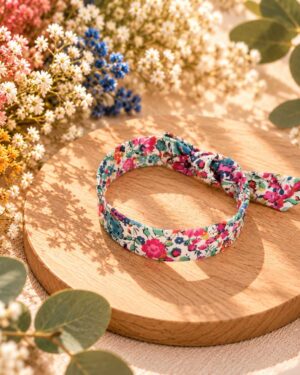 Mademoisellle Pap' et Cie Mariage, bijoux, bracelet femme, mariée, demoiselles d'honneur, invités, bracelet jonc fin à nouer en Liberty of London emma and georgina asterida multicolore