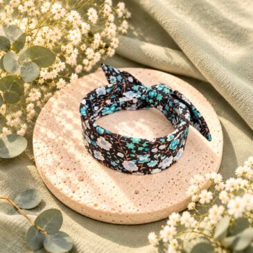 Mademoisellle Pap' et Cie Mariage, bijoux, bracelet femme, mariée, demoiselles d'honneur, invités, bracelet noeud jonc large en Liberty of London phoebe and jo bleu et marine