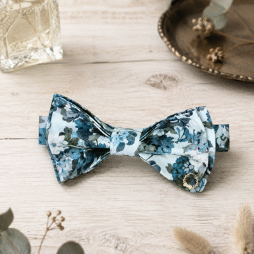 Noeud papillon pour homme Liberty Chtsworth Spring Garden, jardin anglais bleu, mariage, made in France, fabriqué en Occitanie