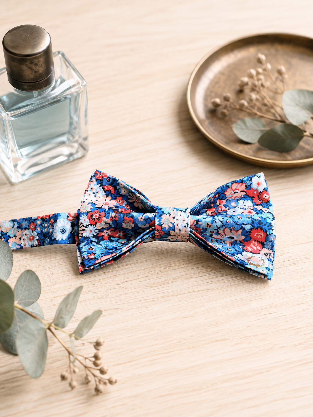 mademoiselle-pap-et-cie-mariage-made-in-france-accessoires-noeud-papillon-homme-liberty-of-london-thorpe-hill-bleu Noeud papillon pour homme Liberty Thorpe Hill Bleu, mariage, made in France, fabriqué en Occitanie