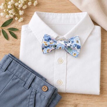 noeud papillon enfant mariage baptême, anniversaire, communion en liberty betsy denim, bleu turquoise et rose