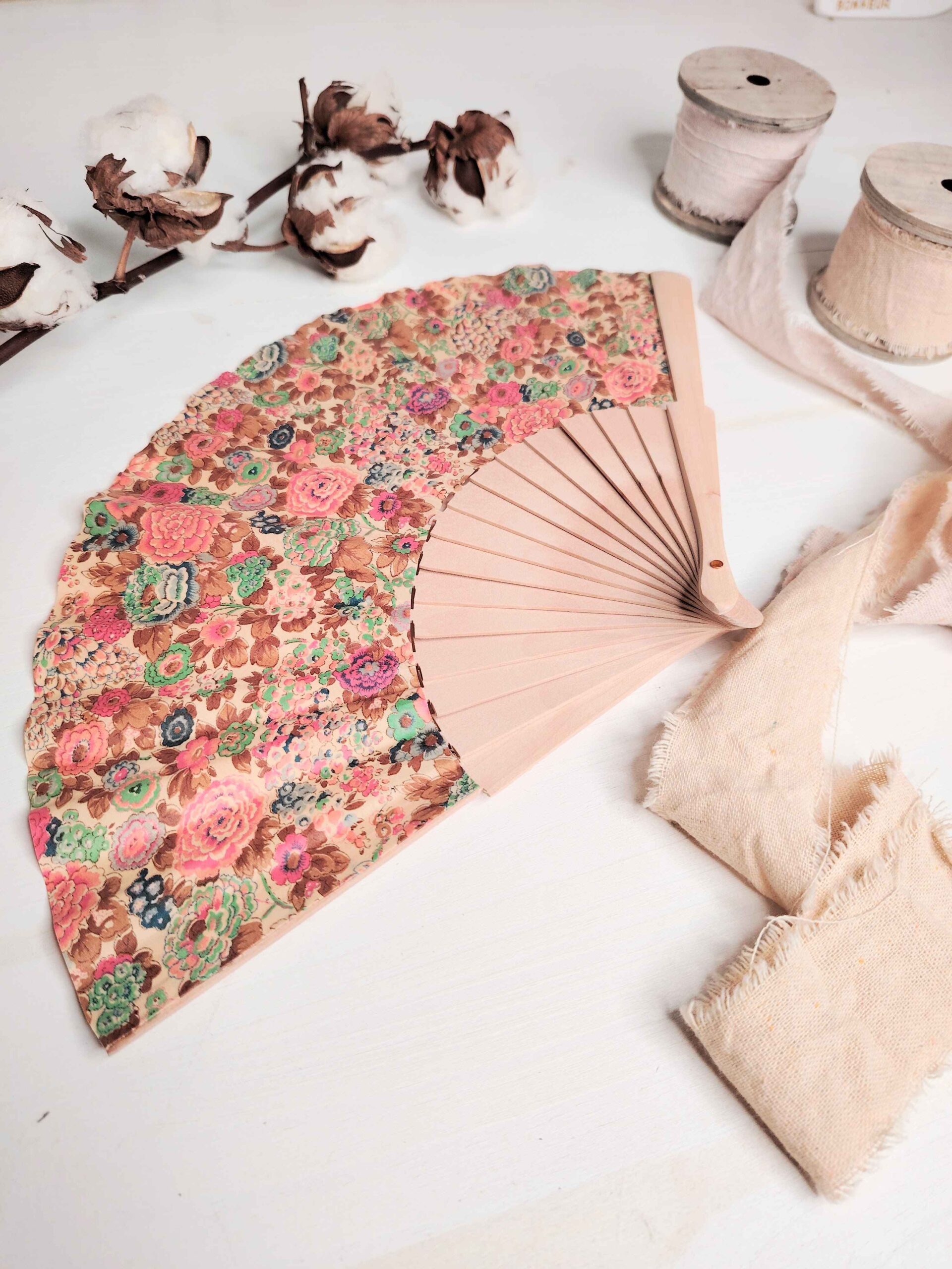 mademoiselle-pap-et-cie-accessoire-mariage-made-in-france-mariee-demoiselle-honneur-invité-femme-liberty-of-london-elysian-day (74)