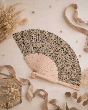 Éventail bois en Liberty chive vintage, gris brun pour mariage, la mariée, demoiselle d'honneurs, invités