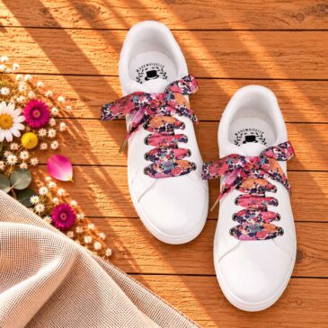 lacets baskets, converses, sneakers, docs mariage made in france en liberty of london meadow song dusk plumeti or, violet