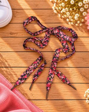 lacets baskets, converses, sneakers, docs mariage made in france en liberty of london nectar rasberry, rose et noir